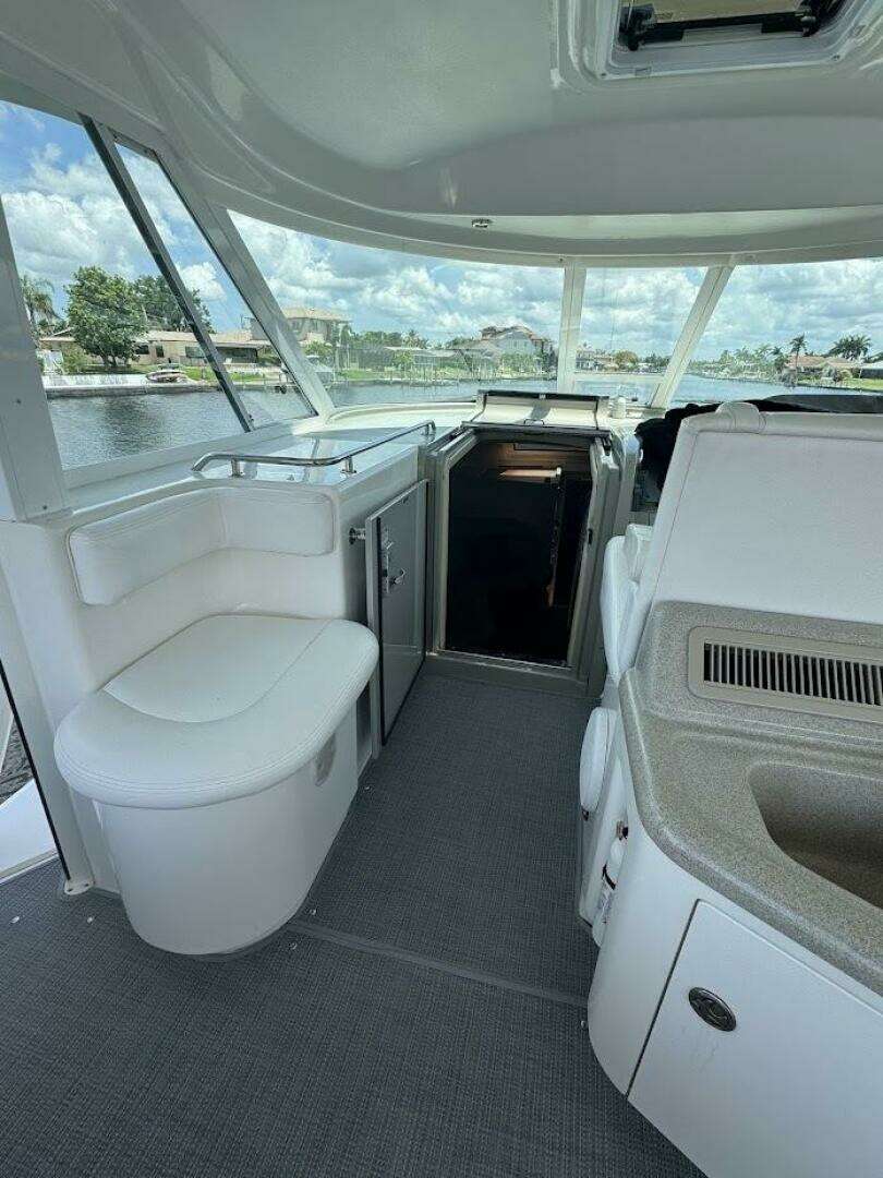2006 Sea Ray 40 Motoryacht - Image 14