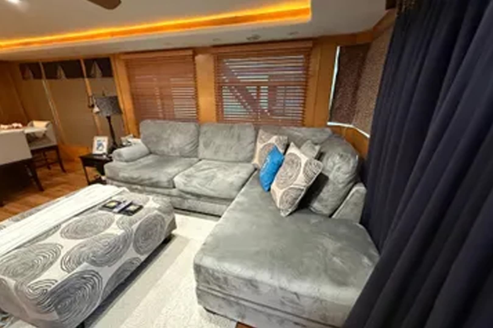 2001 Sharpe 80x18 - Image 101