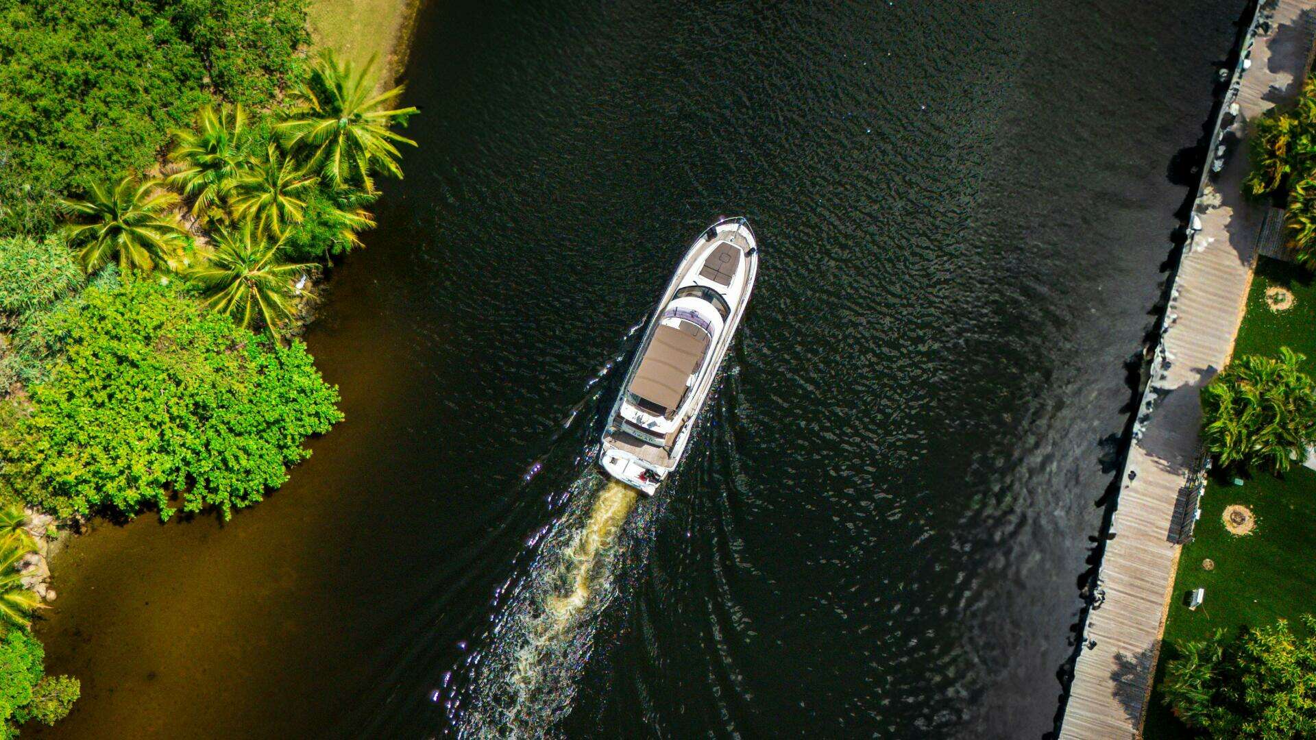 2018 Prestige 500 Flybridge - Image 7