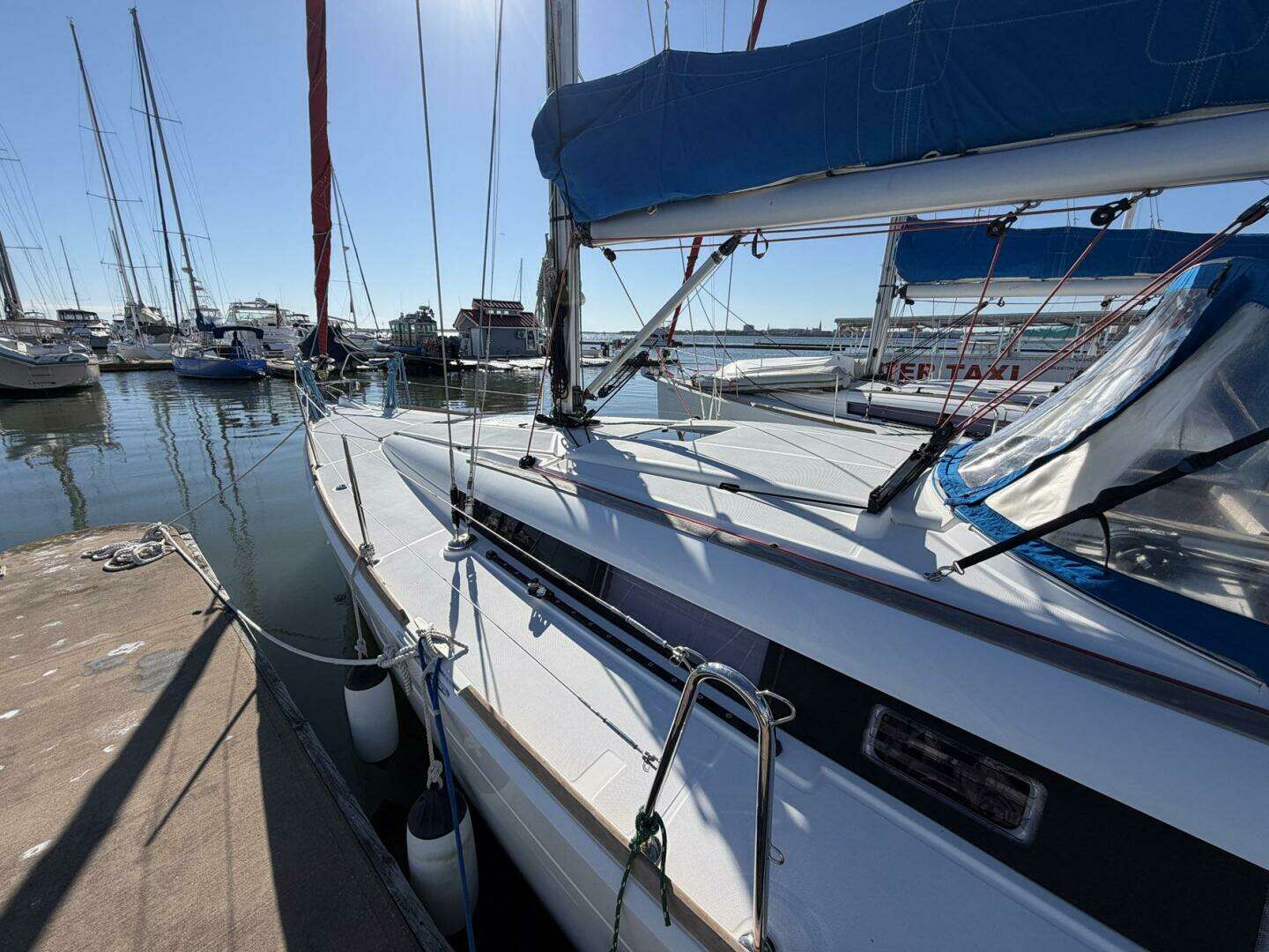 2018 Jeanneau Sun Odyssey 389 - Image 13
