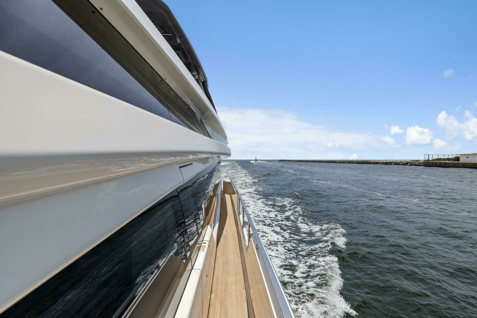 2021 Ferretti Yachts 850 - Image 13