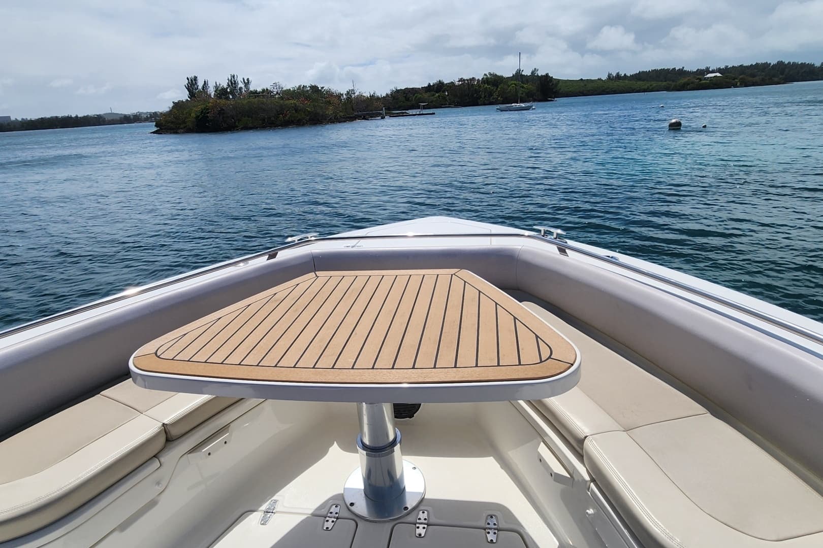 2020 Boston Whaler Outrage - Image 16
