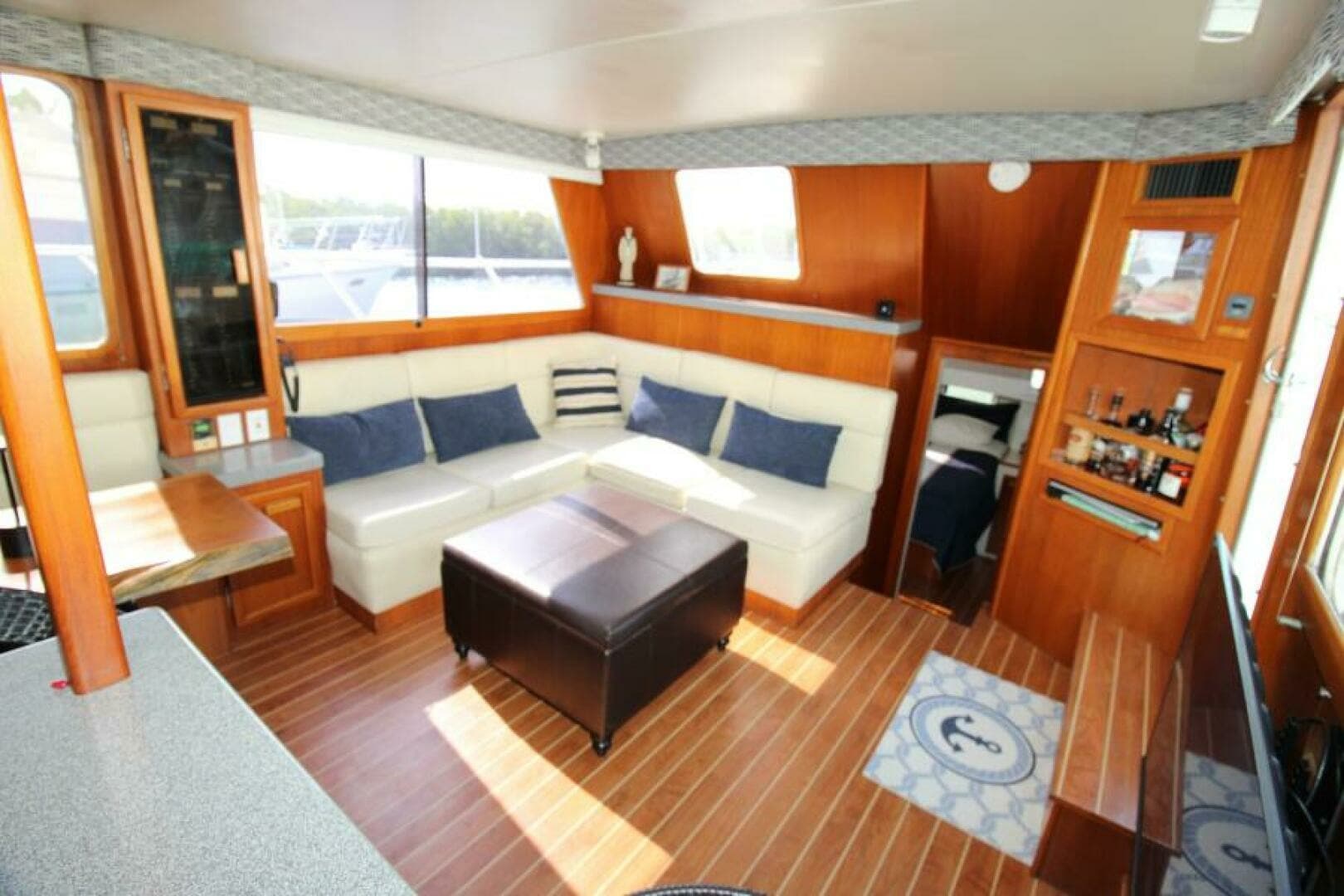 2000 Ricker 42 Classic - Image 28