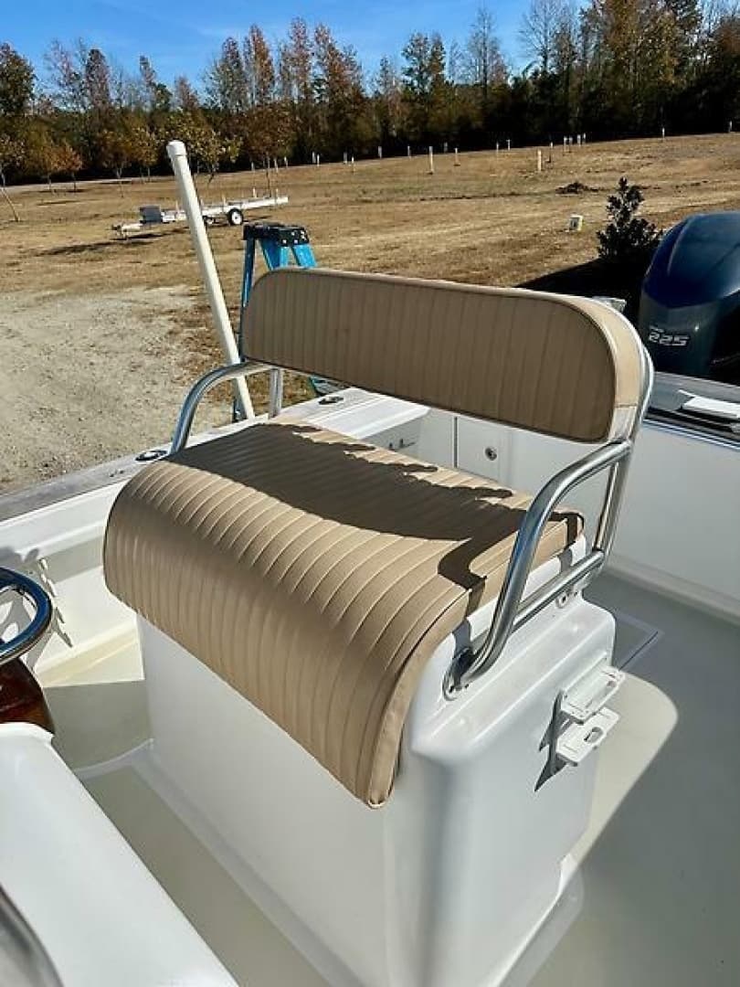 2011 Custom 26CC - Image 32