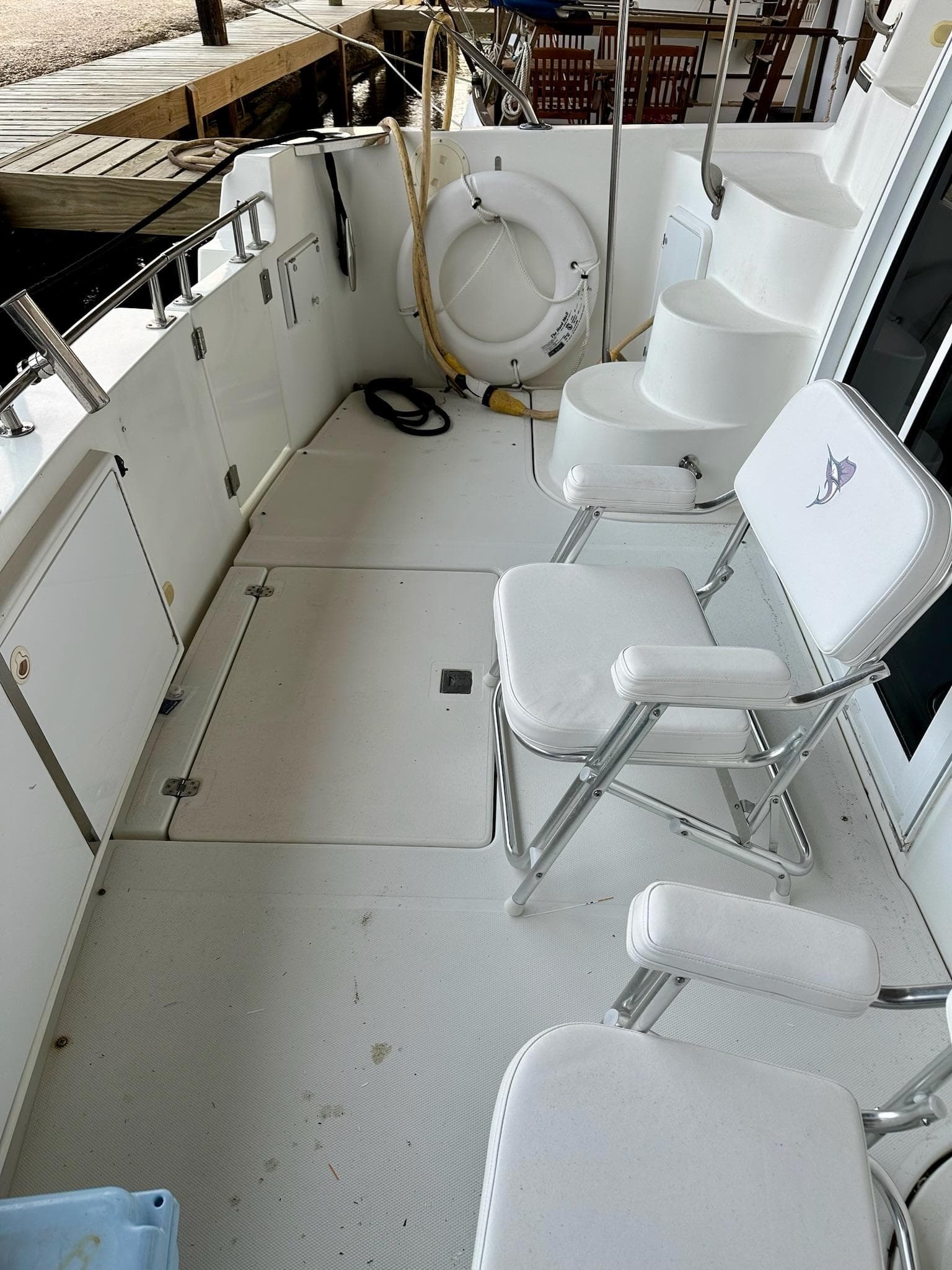 2004 Carver Motoryacht - 18