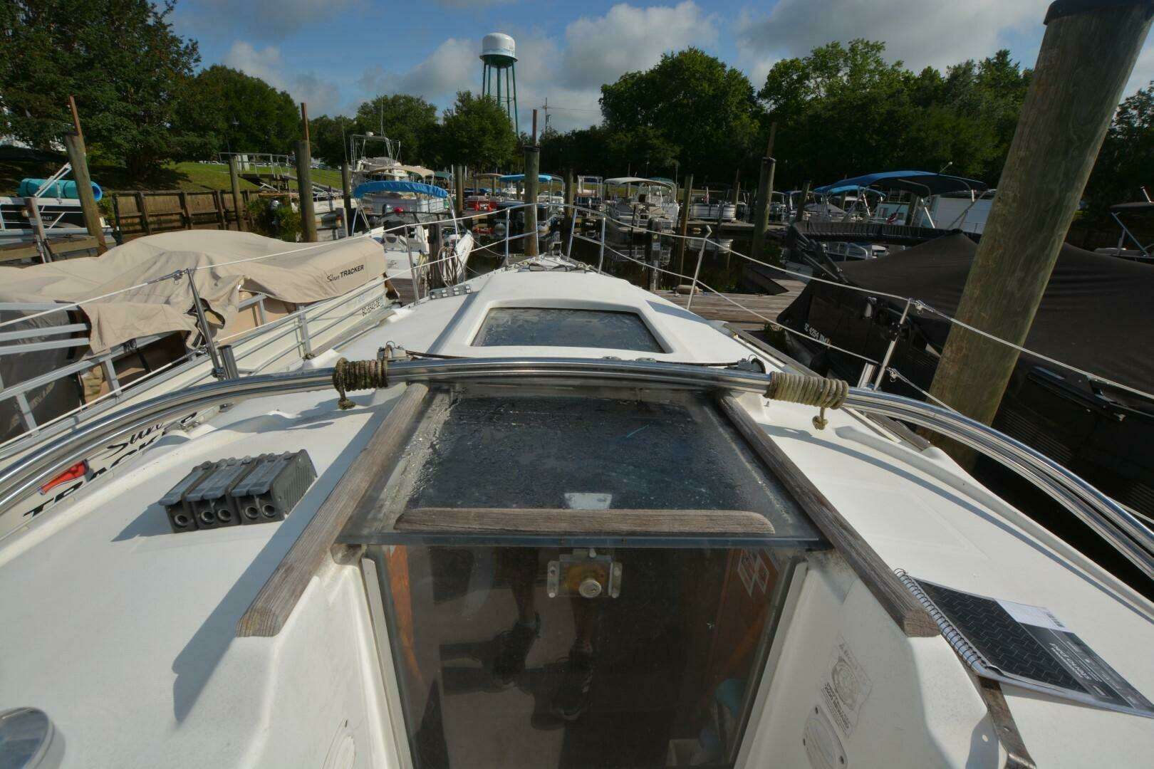 2000 Beneteau Oceanis 311 - Image 3