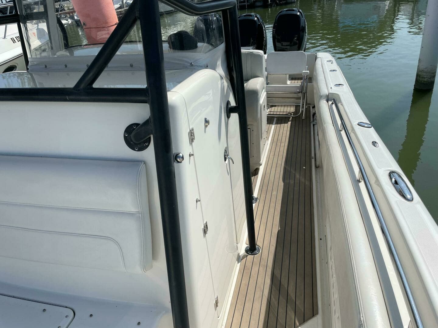 2009 Triton 351 Center Console - Image 13