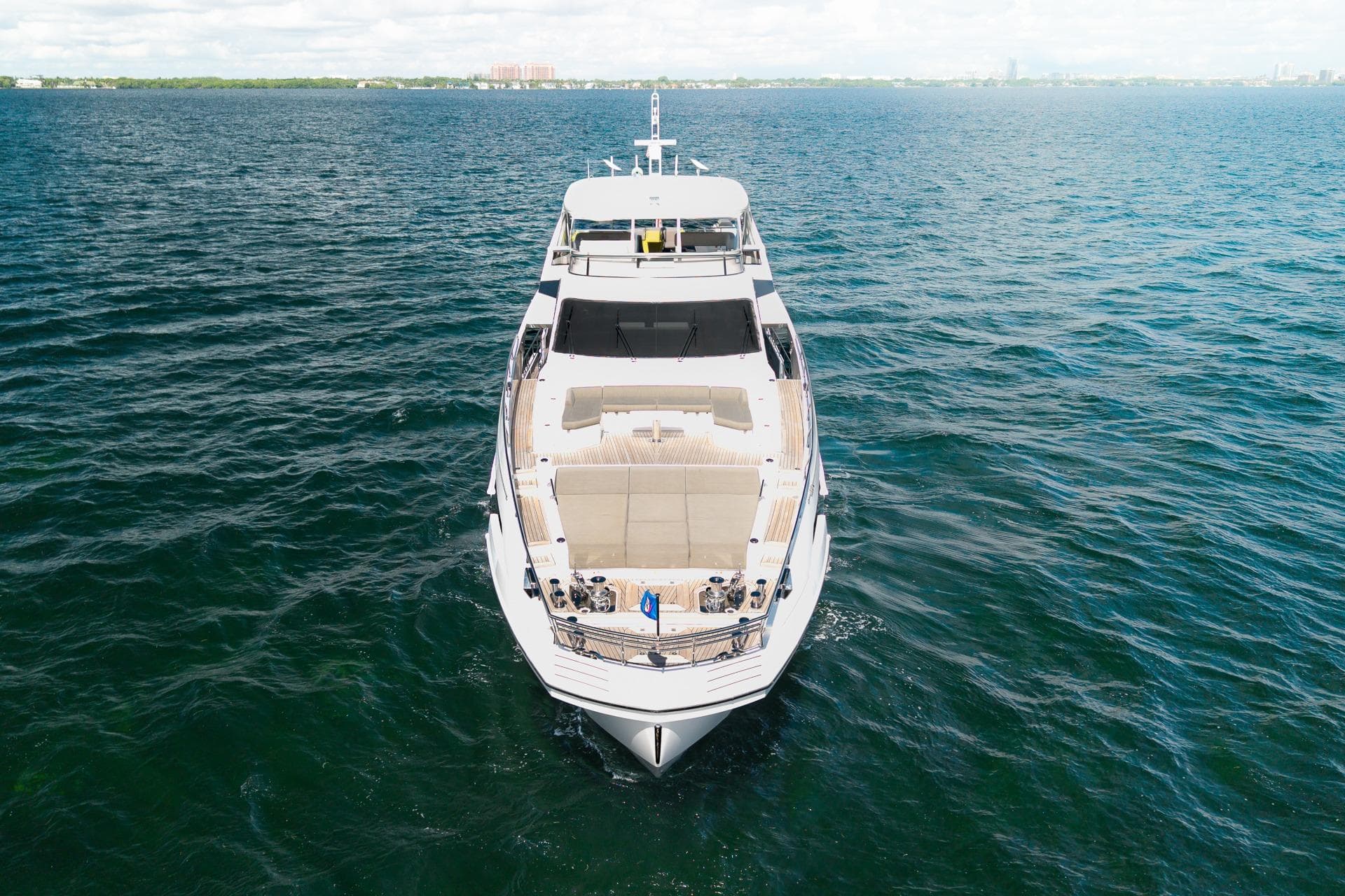 Luxury Azimut Grande 27 METRI yacht cruising on open water, 2022 model.