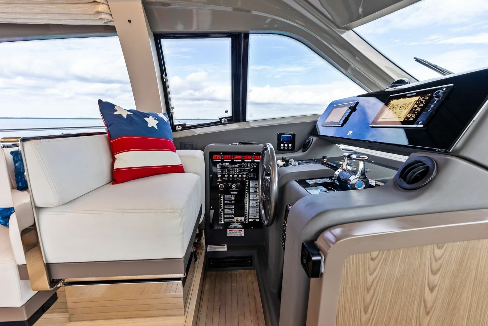 2018 Ferretti Yachts 800 - Image 48