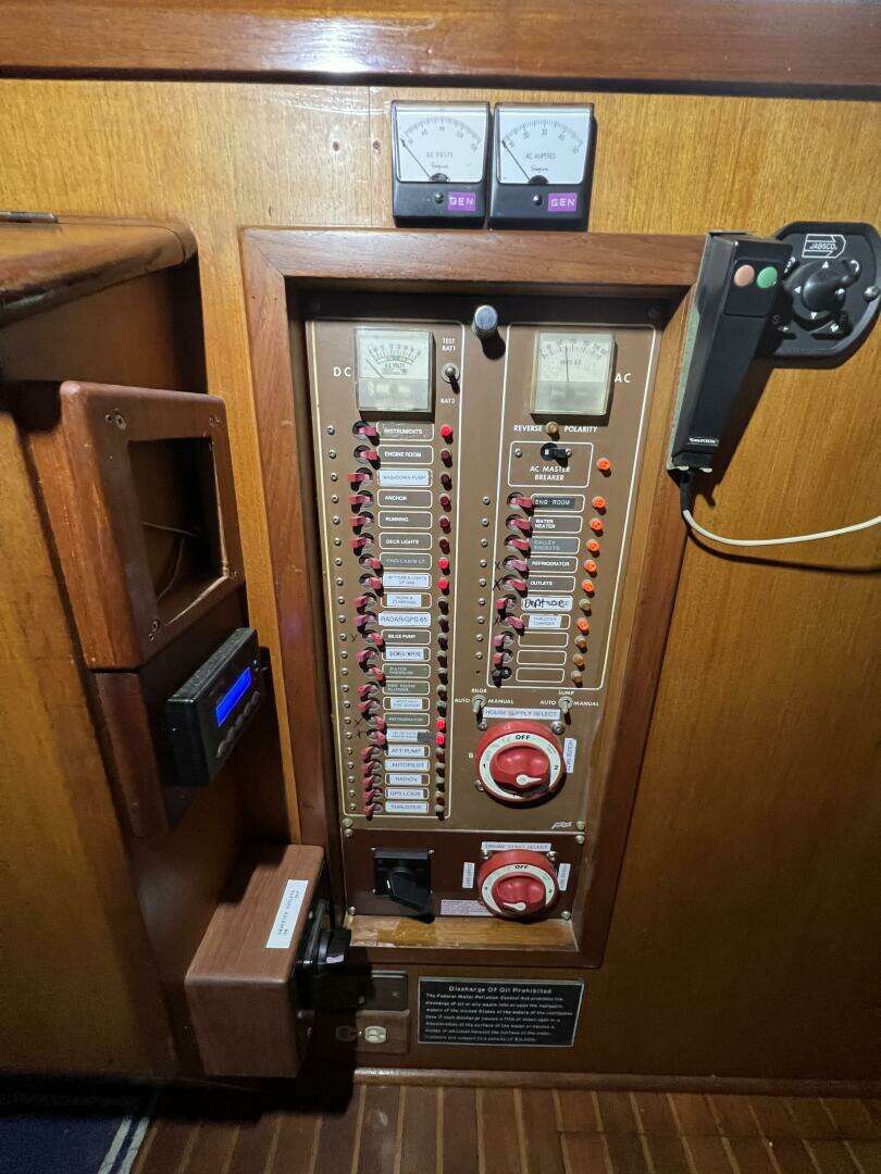 1981 Sea Ranger 45 Raised Pilot House - Image 38