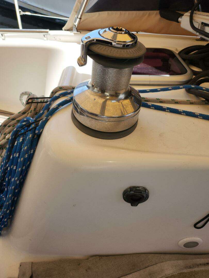 2011 Beneteau Oceanis 49 - Image 20
