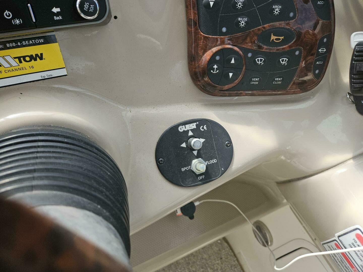 2004 Sea Ray — - Image 33