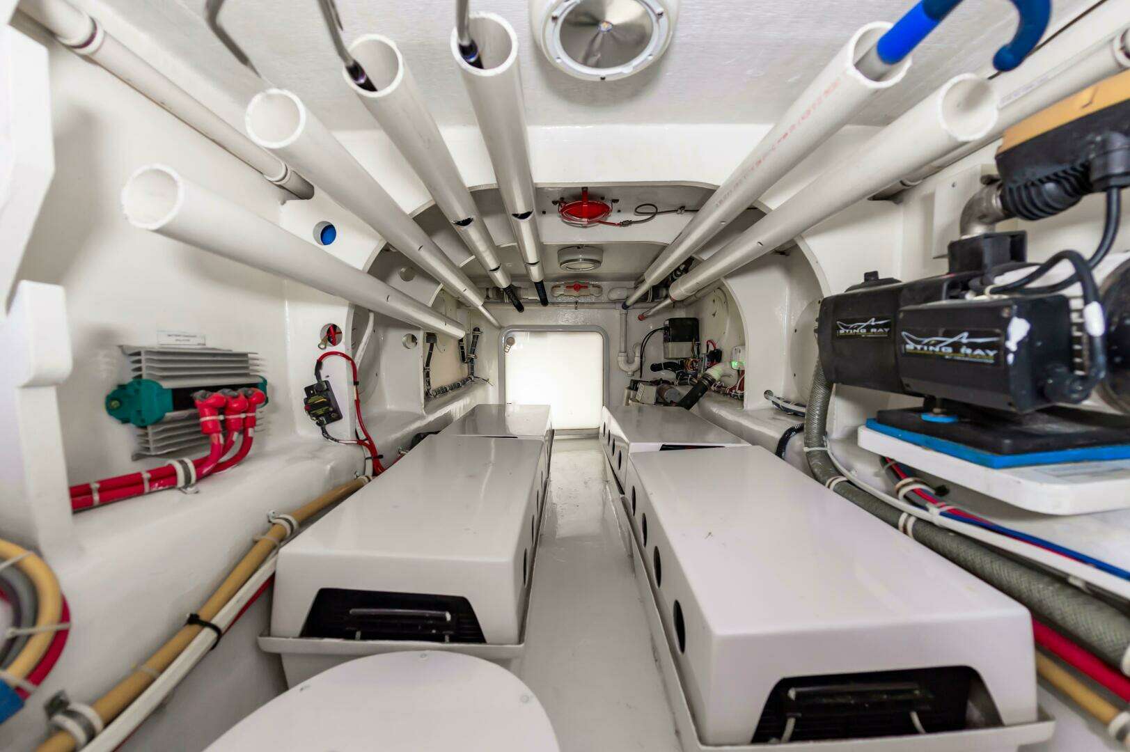 2008 Hatteras 64 Enclosed Bridge - Image 68