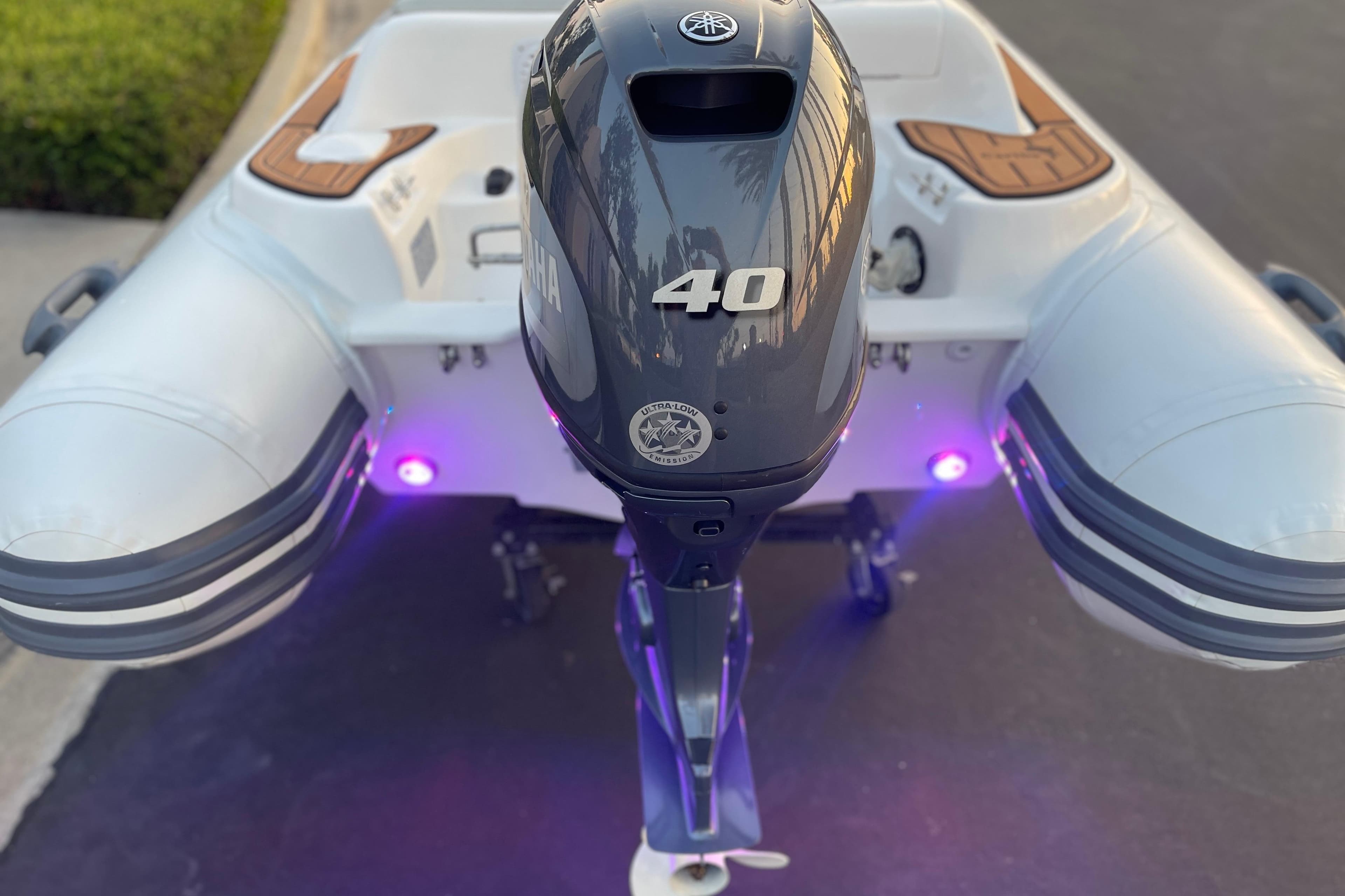 Added - Lumitec RGBW Poco underwater lights