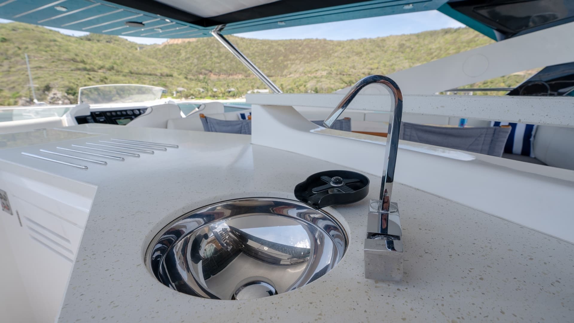 2017 Sunseeker 86 Yacht - Image 104