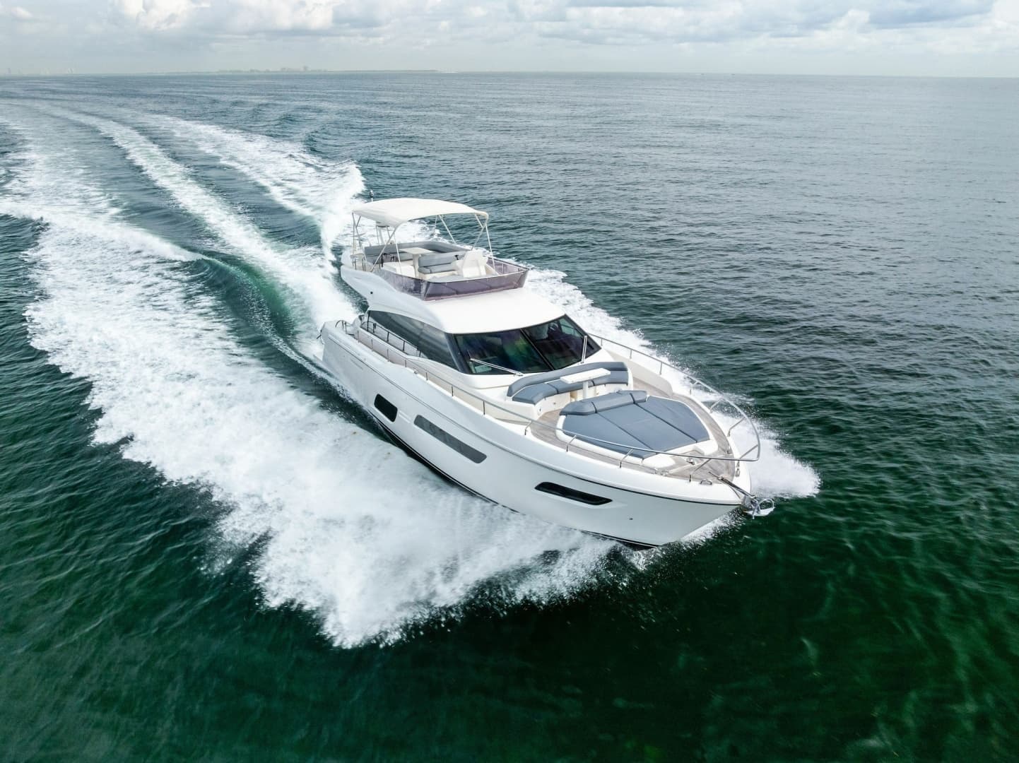 2018 Ferretti Yachts 800 - Image 12