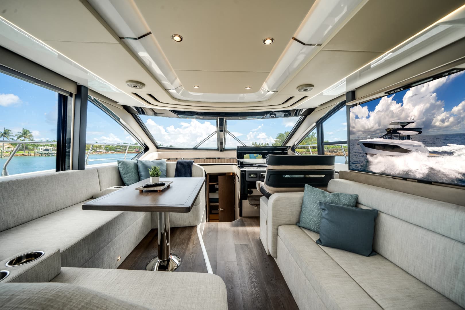 2026 Cruisers Yachts 57 FLY - Image 38