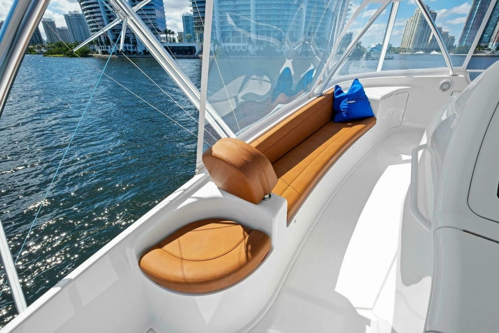 2012 Viking 82 Convertible - Image 92