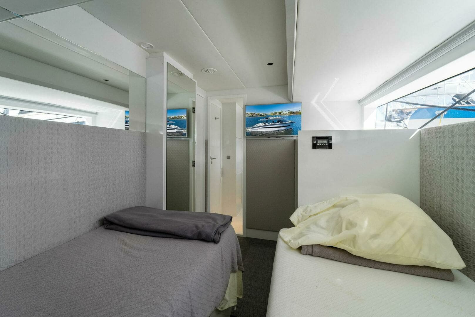 2019 Dutchcraft 56 Open - Image 39