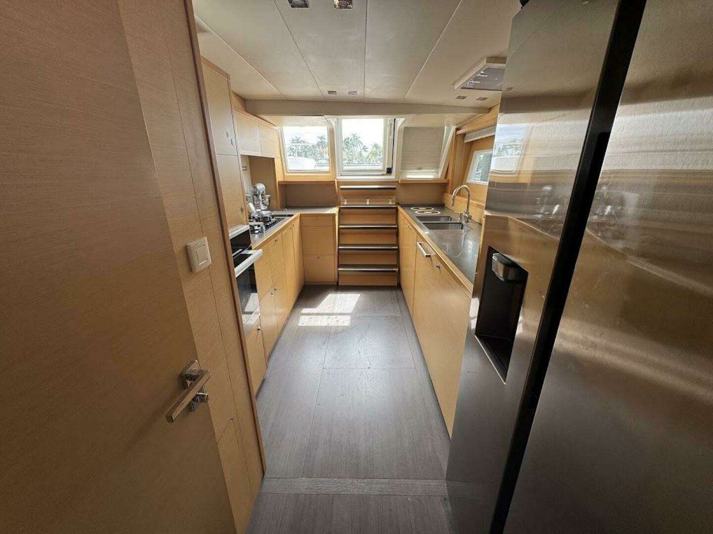 2015 Lagoon — - Image 11