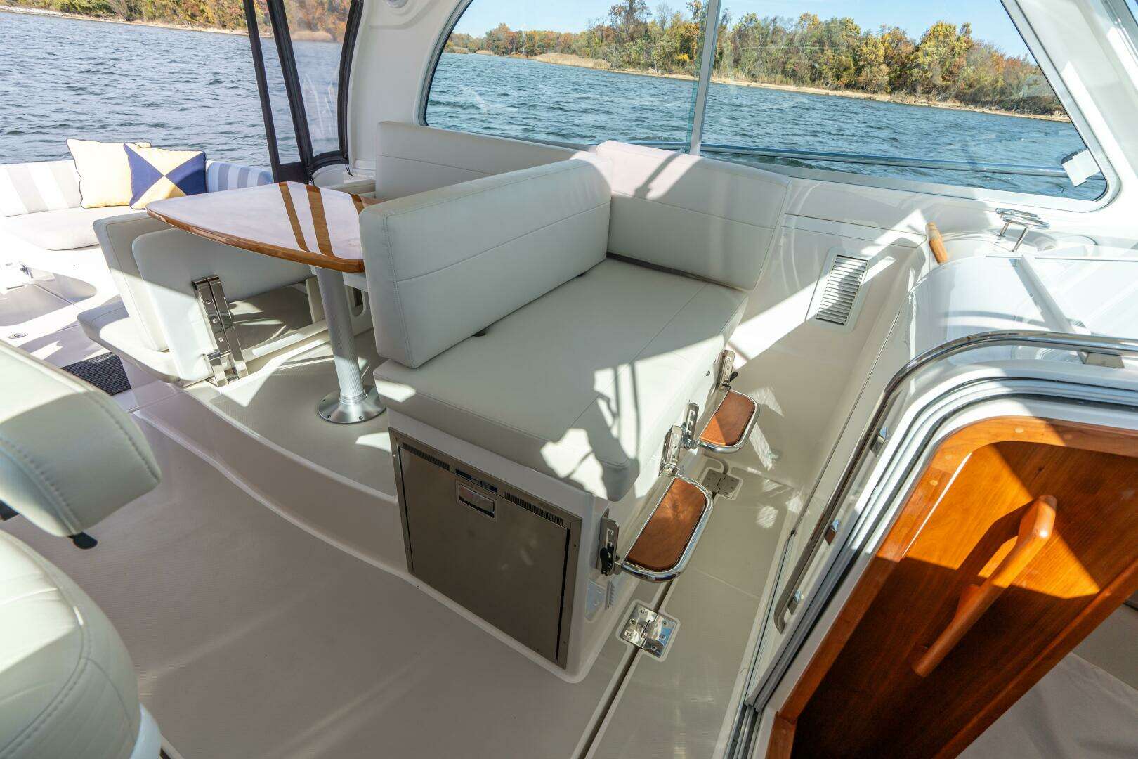 2023 Back Cove 340 - Image 34
