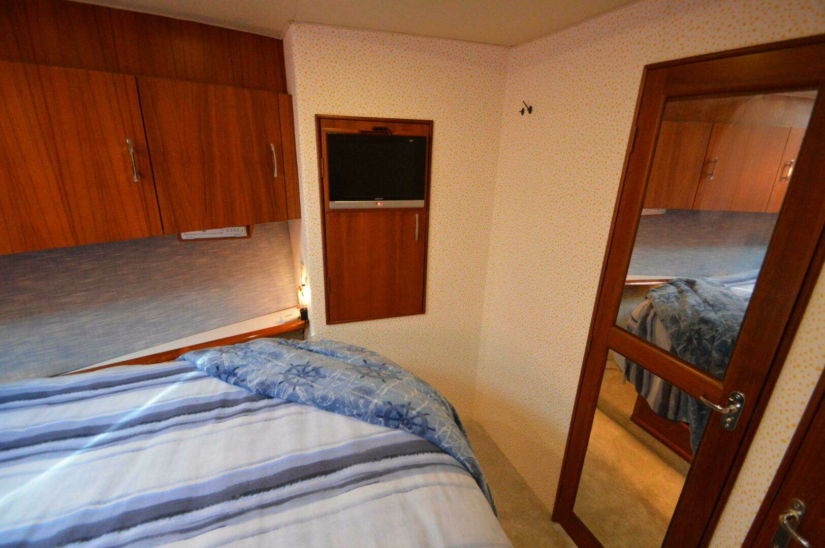 1995 Ocean 48 Cockpit Motor Yacht - Image 51