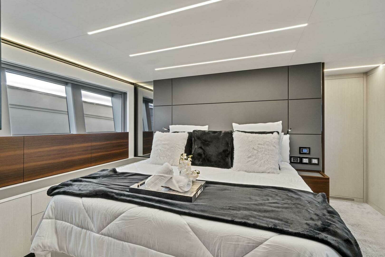 2023 Astondoa 66 Flybridge - Image 28