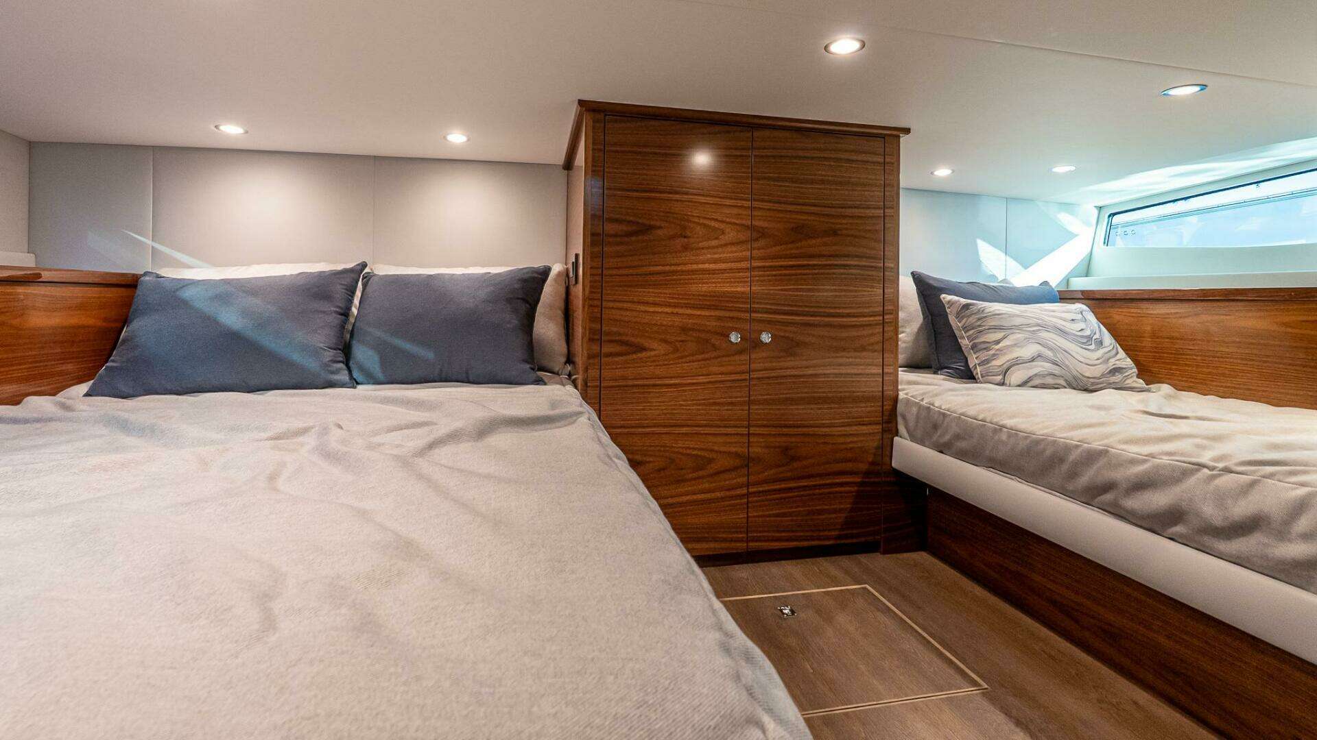 2027 Valhalla Boatworks V-55 Sport Yacht - Image 38