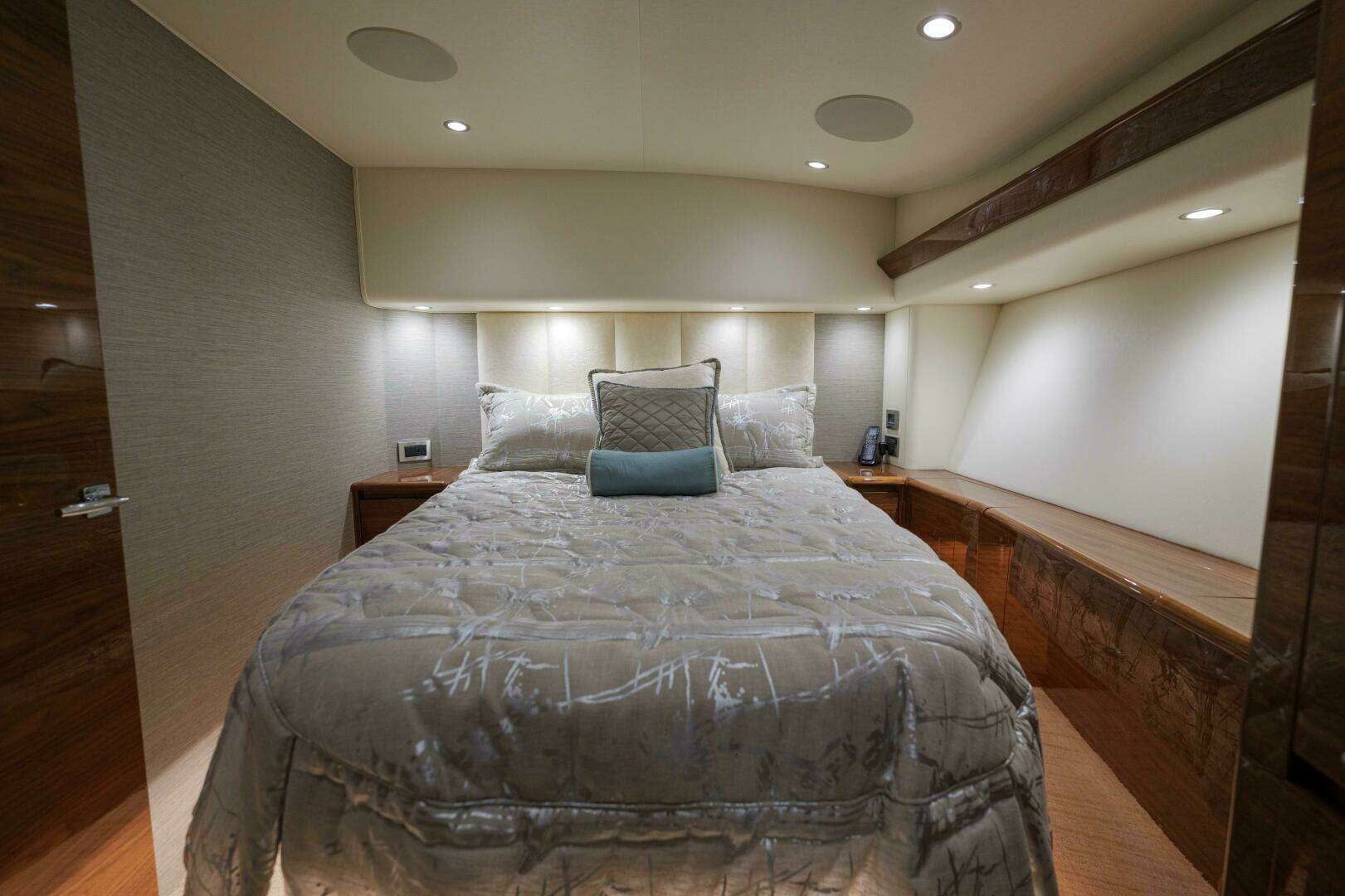 2023 Viking 54 Convertible - Image 37