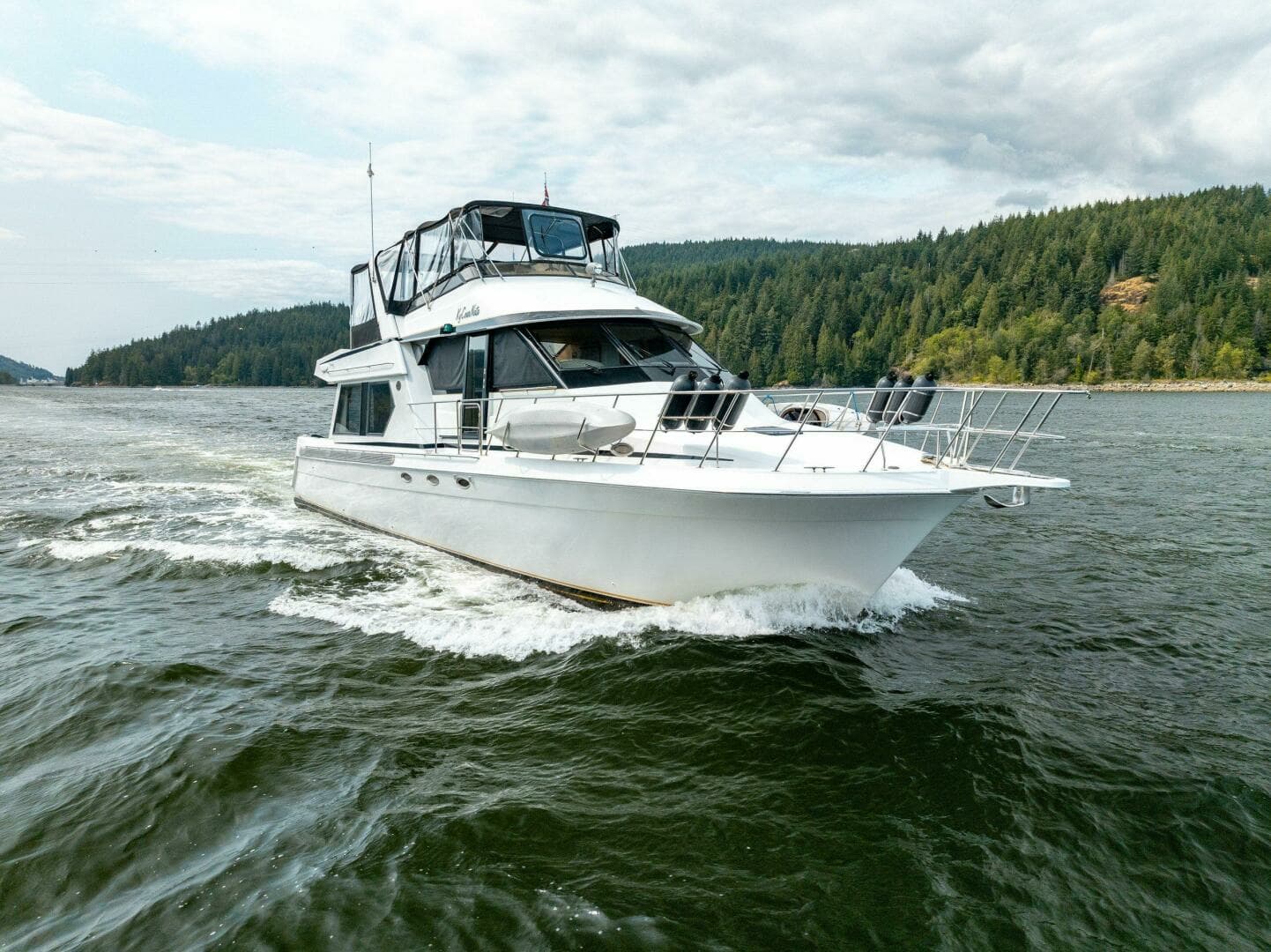 1997 Navigator Sundance 5600 - Image 14