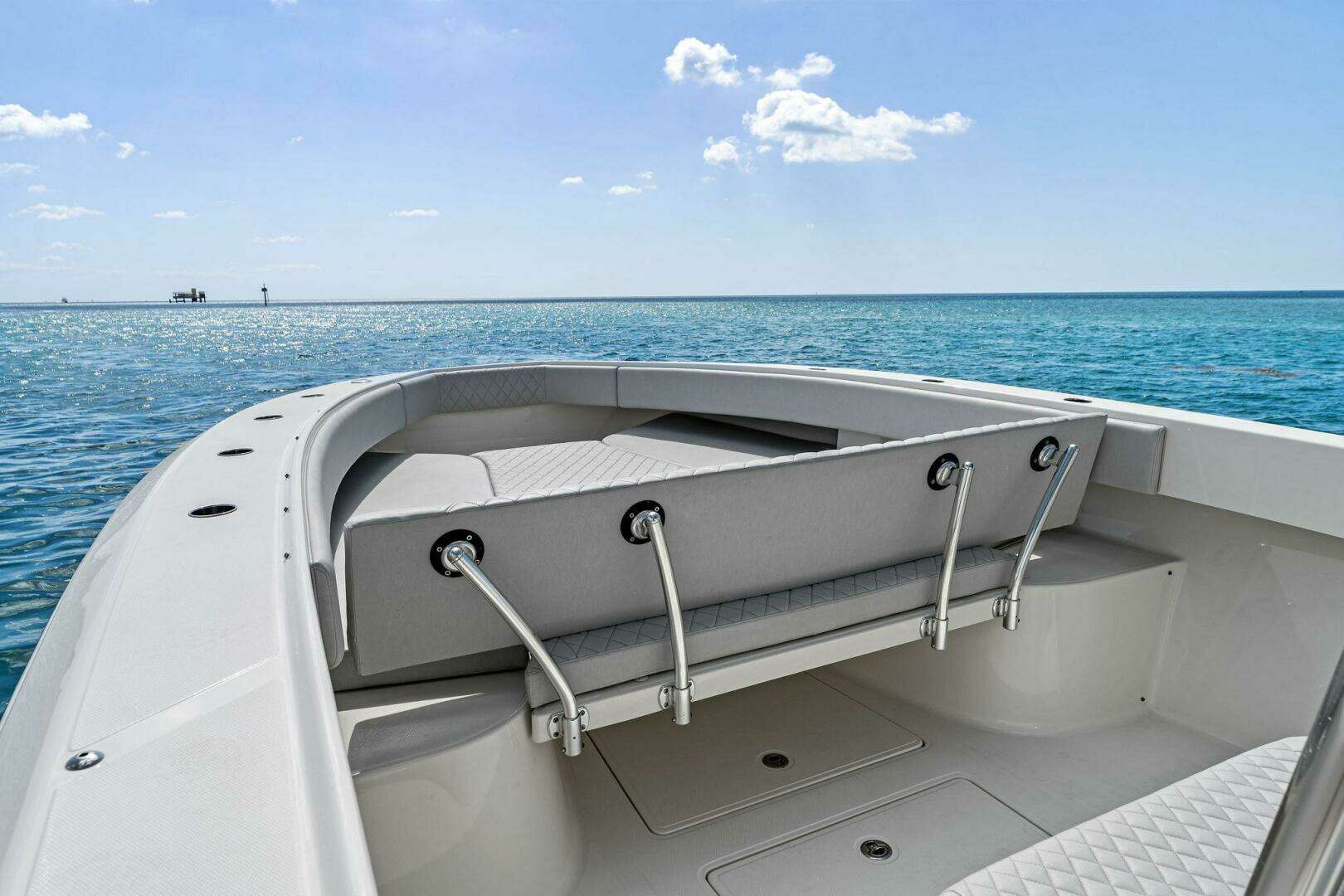 2015 Bahama 41 - Image 24