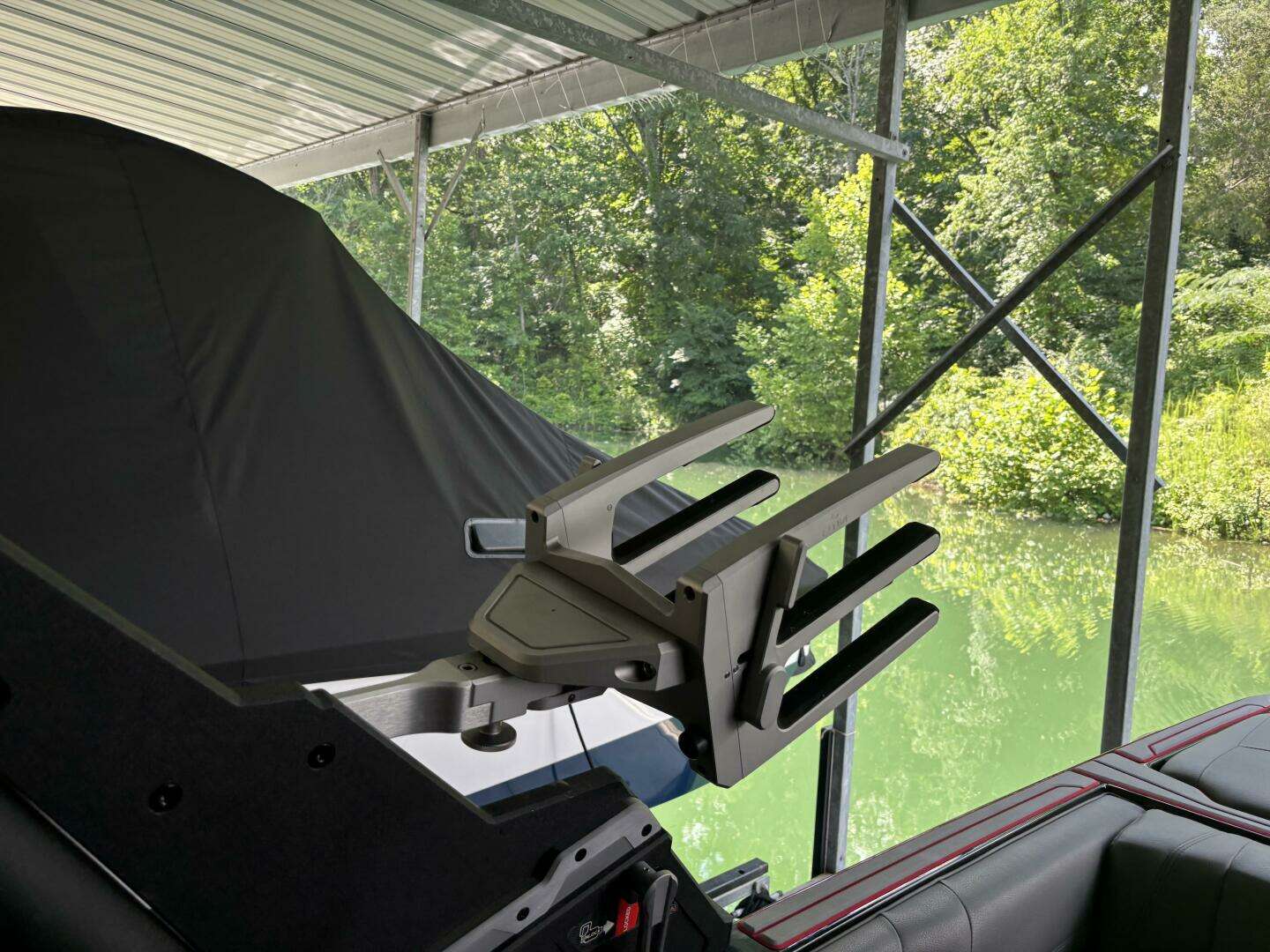 2022 Malibu 23 LSV - Image 42