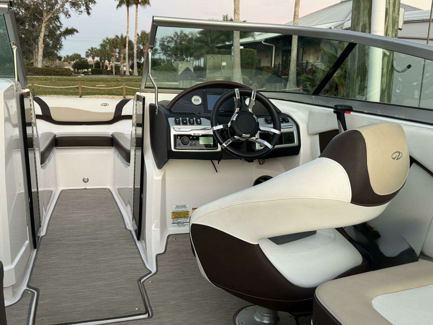 2016 Regal 23 OBX - Image 18