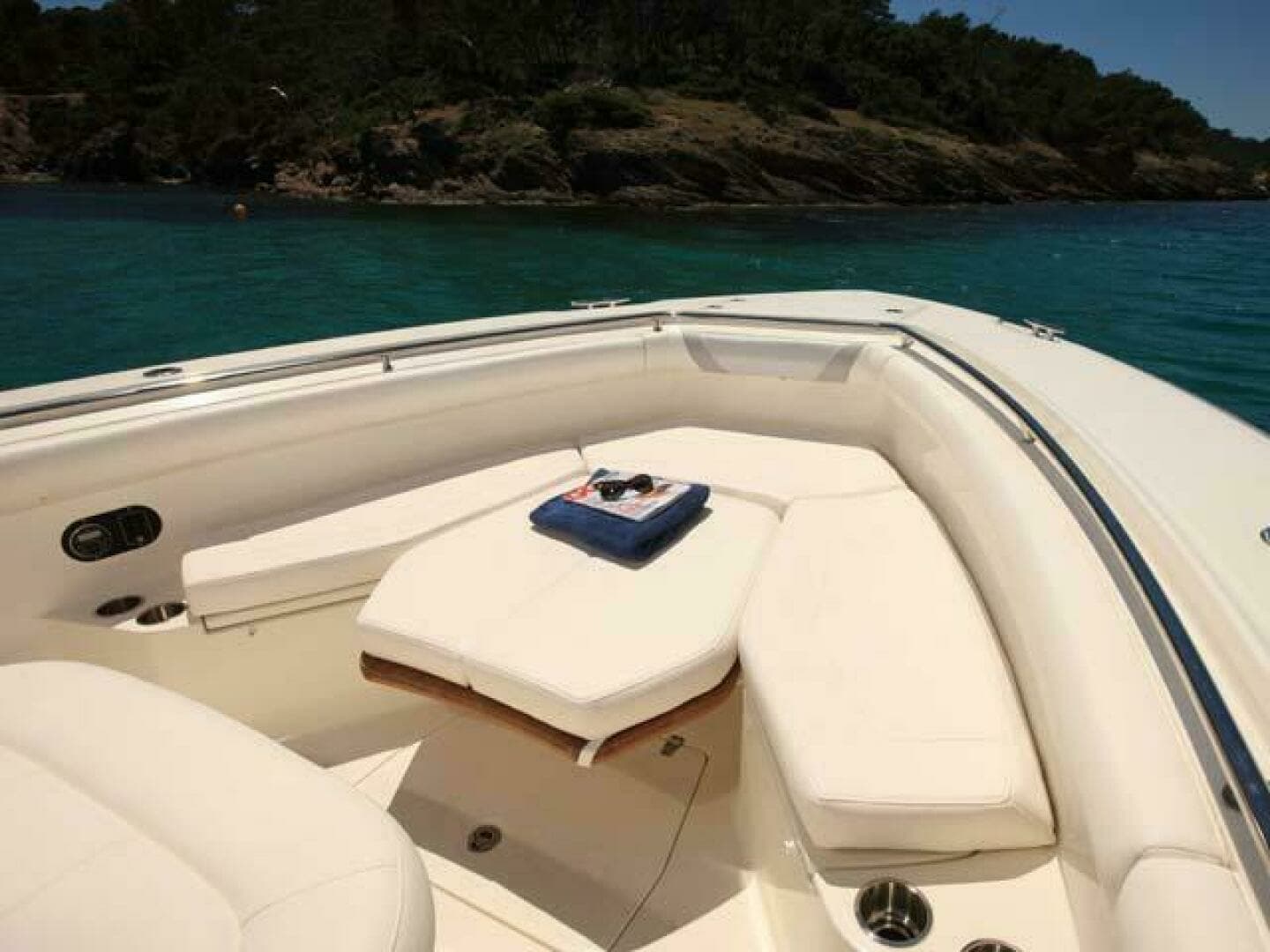 2014 Boston Whaler 370 Outrage - Image 11