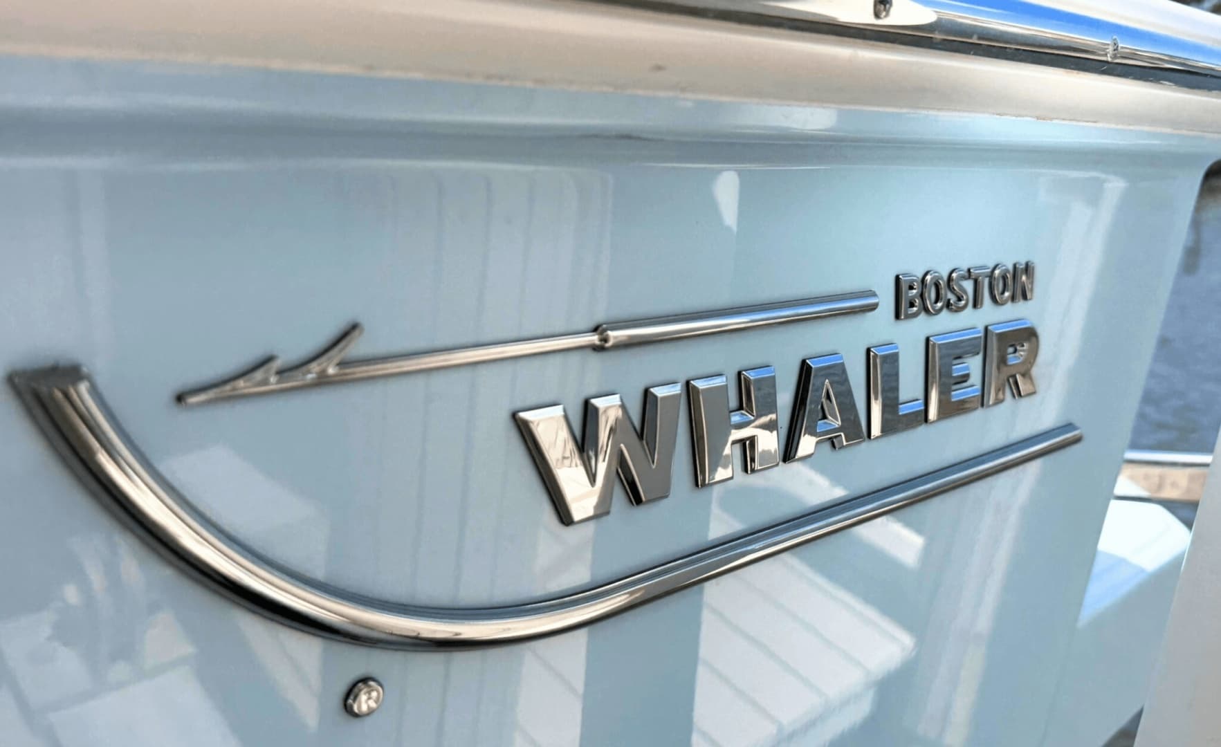 2023 Boston Whaler 190 Montauk - Image 10