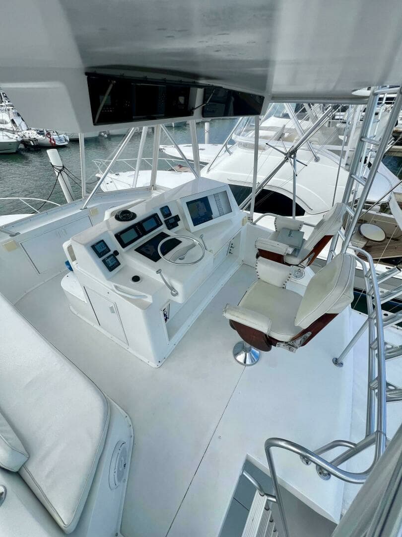 1997 Viking 43 Convertible - Image 17