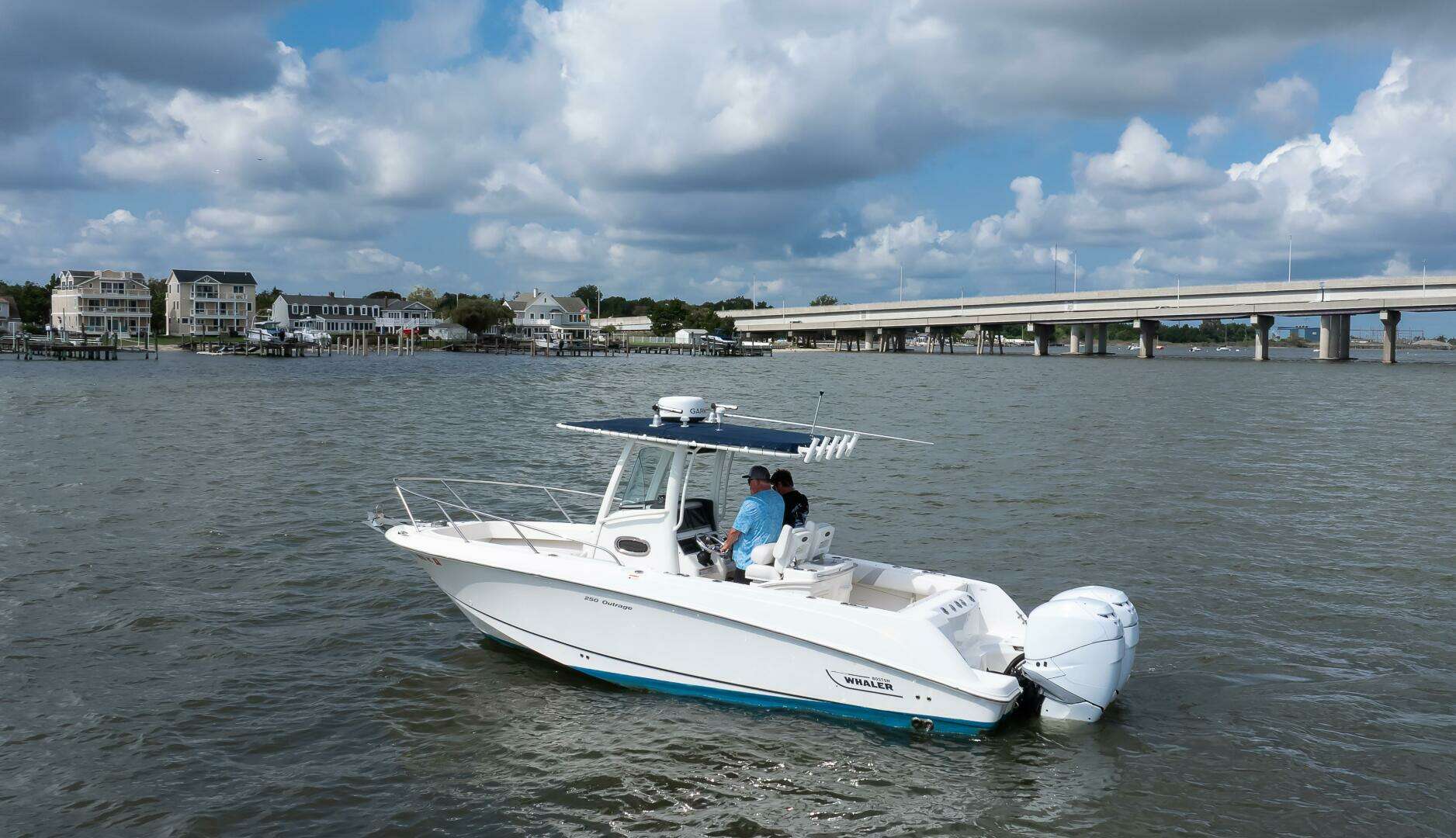 2010 Boston Whaler 250 Outrage - Image 15