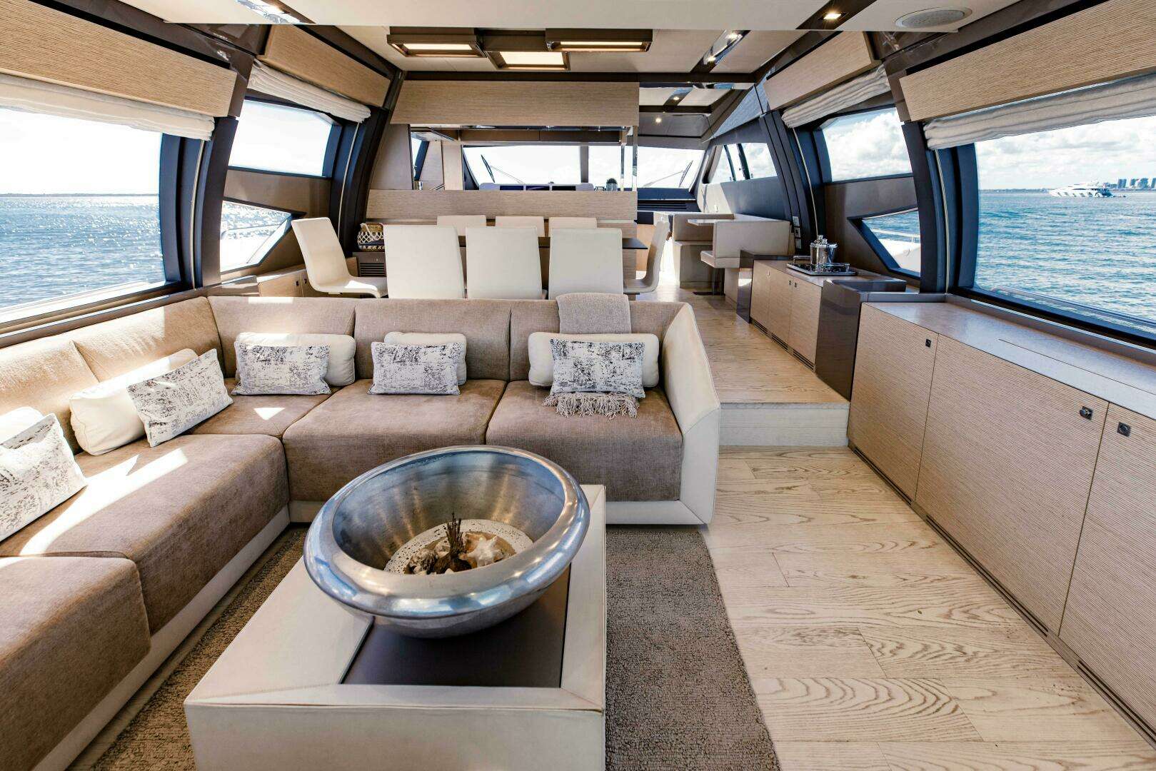 2017 Ferretti Yachts 750 - Image 52