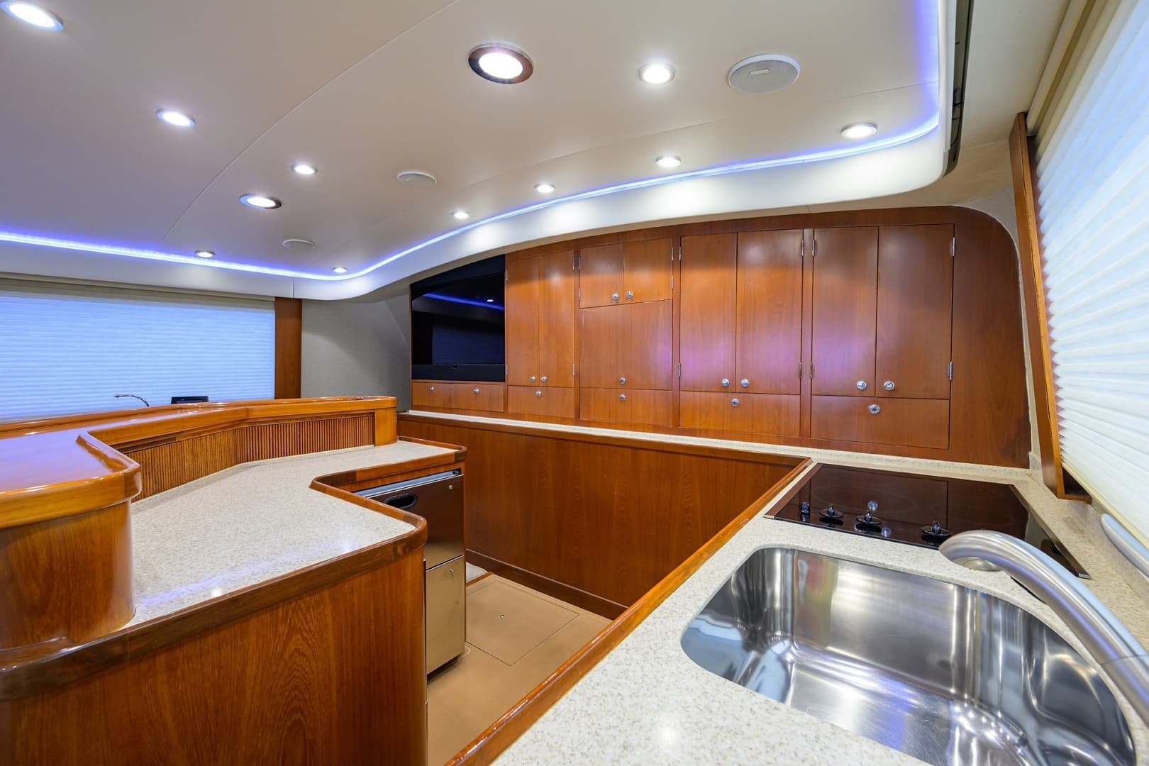 2003 American Custom Yachts — - Image 26