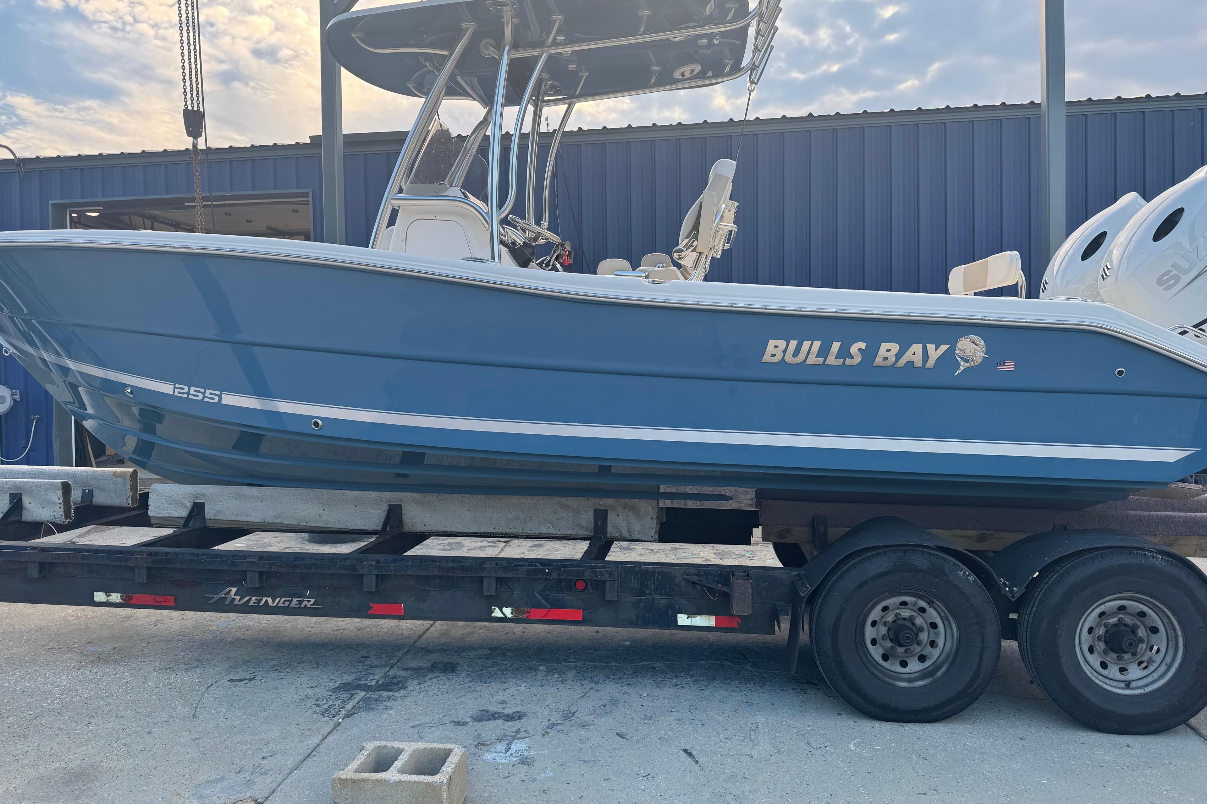 2026 Bulls Bay 255 Center Console