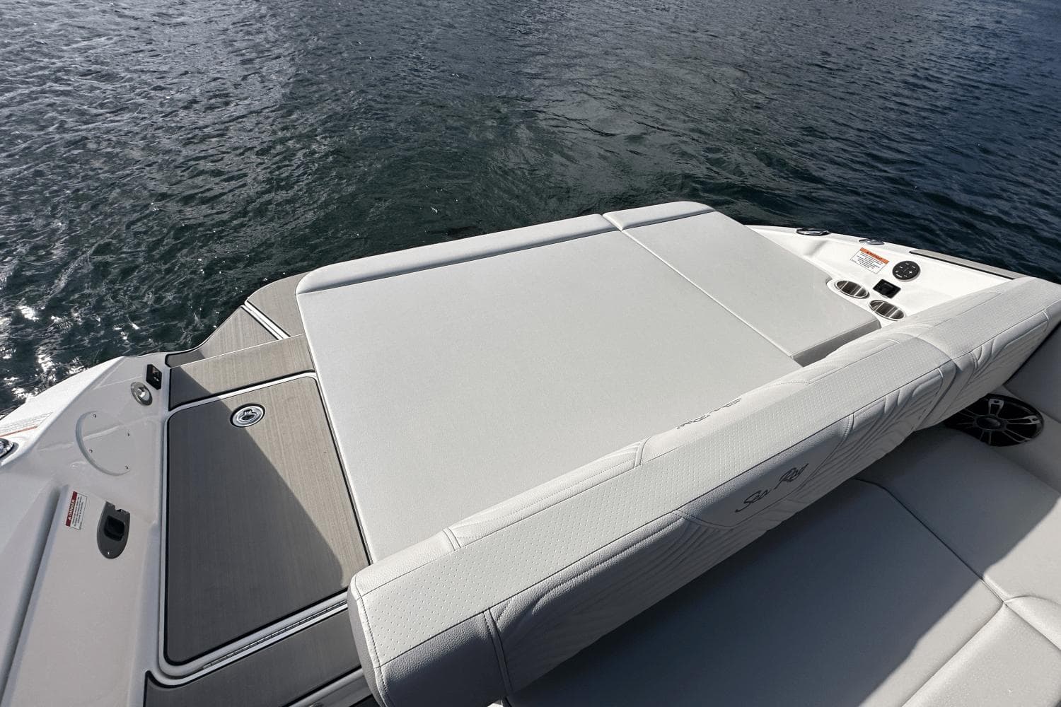 2025 Sea Ray SDX 250 Surf - 23