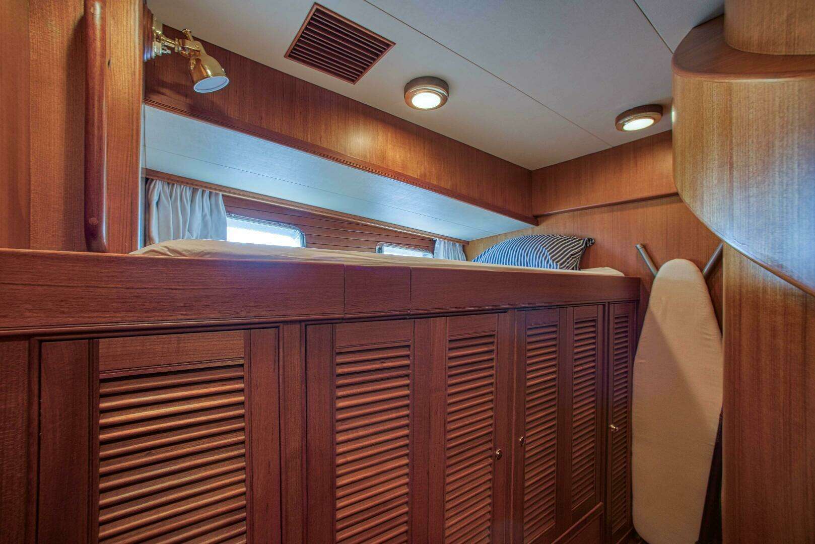 2009 Marlow Explorer - Image 33