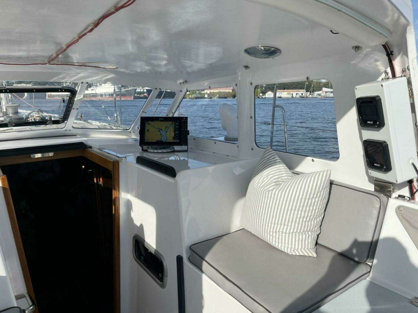 1995 Able Apogee 50 - Image 54