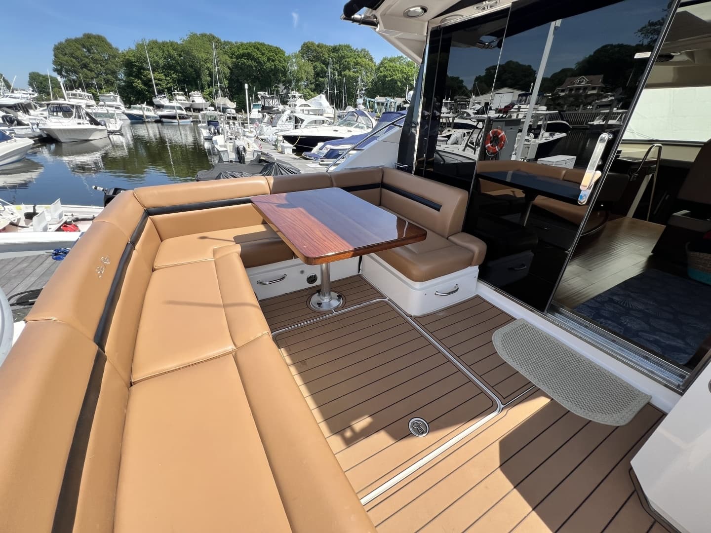 2013 Sea Ray 510 Sundancer - Image 12