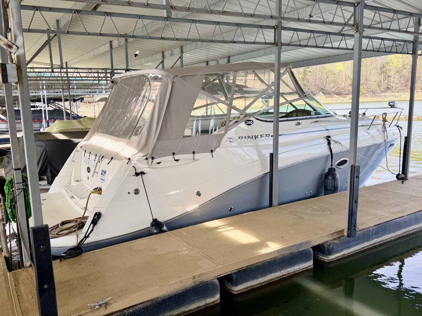 2008 Rinker 280 Express Cruiser - Image 11