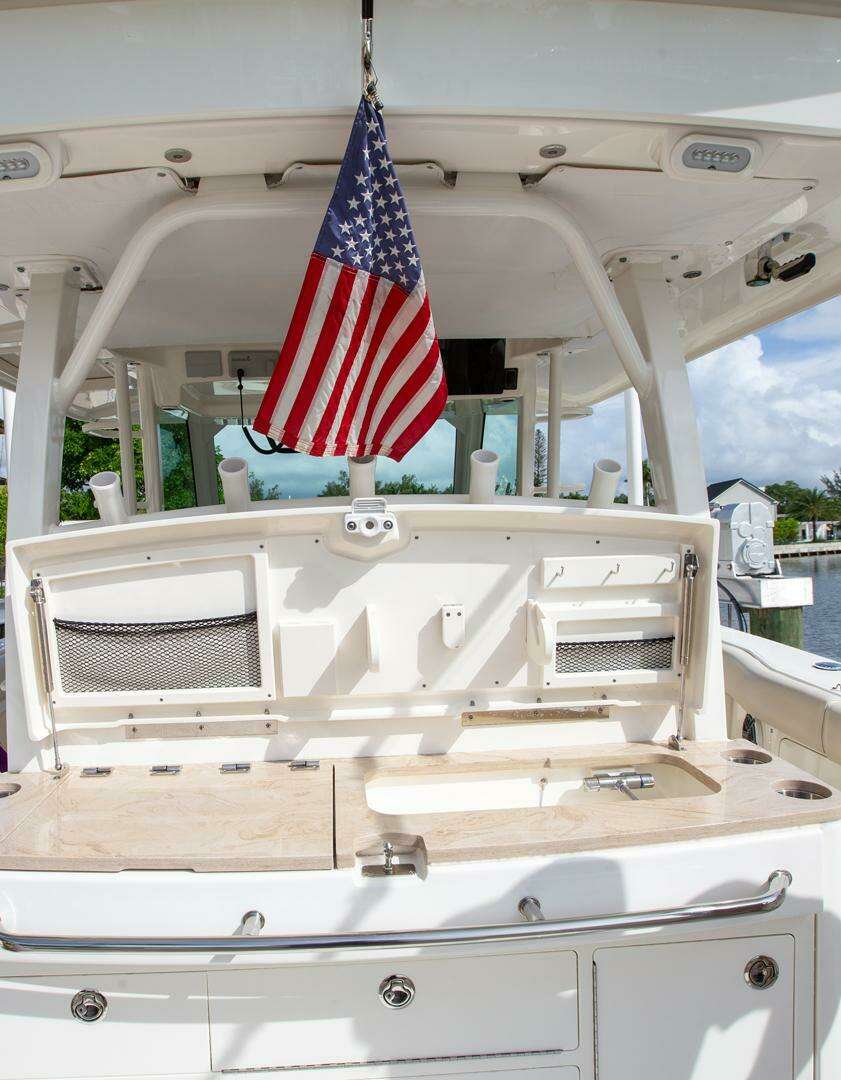 2023 Boston Whaler 380 Outrage - Image 7