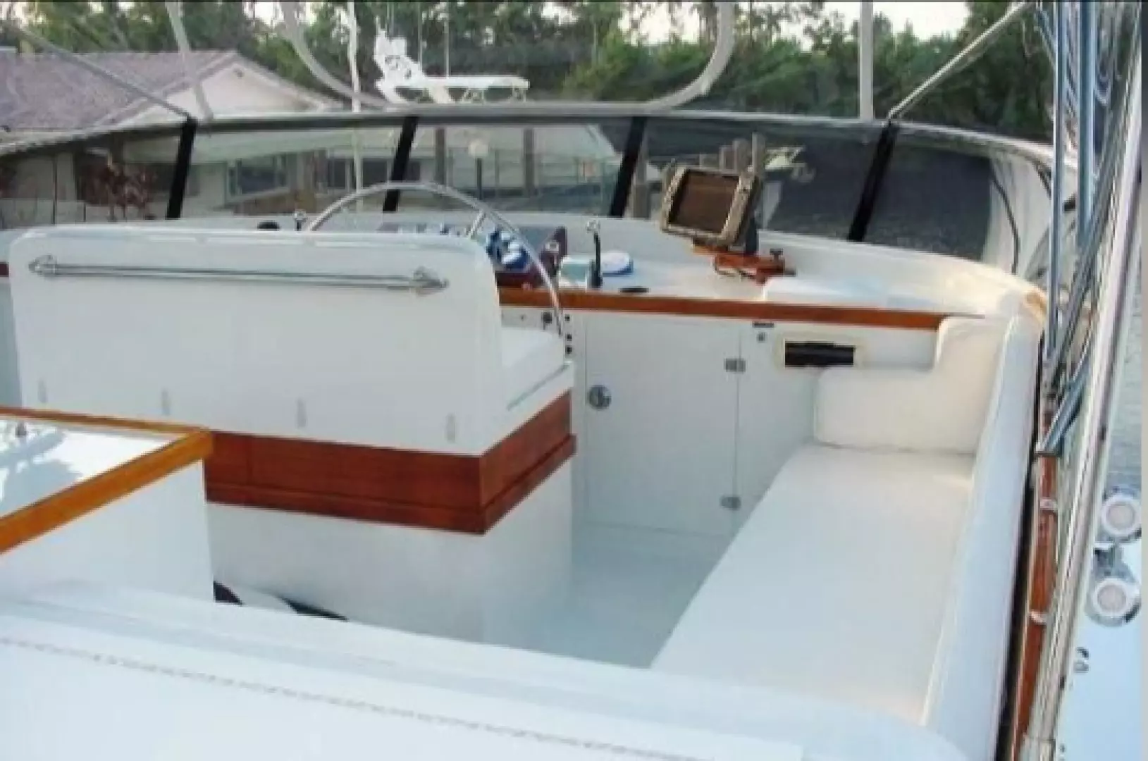 1965 Burger Cockpit Flybridge Motor Yacht - Image 8