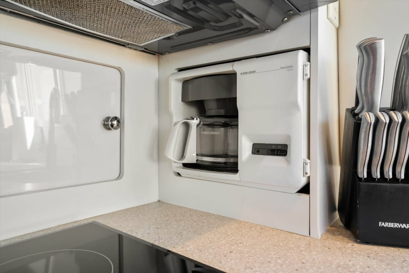 1998 Carver 455 Aft Cabin MY - Image 50