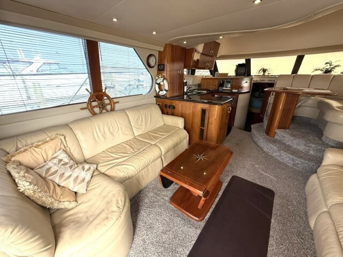 2005 Carver 46 Voyager - Image 39