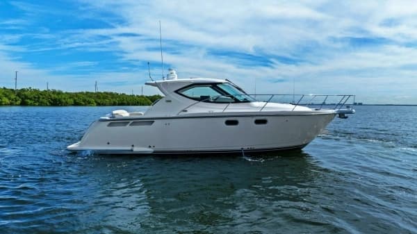 2008 Tiara Yachts 3500 Sovran - Image 1
